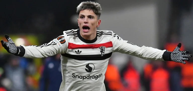 Paul Parker slams Garnacho for unprofessional attitude at Manchester United
