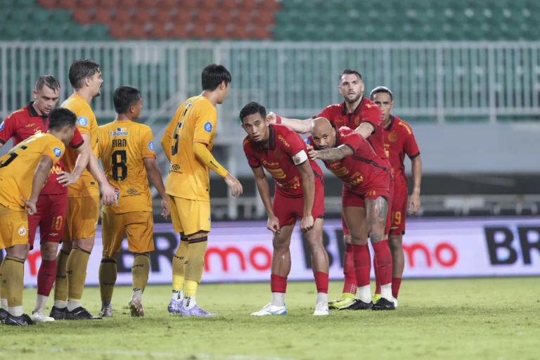 Persija Jakarta Takluk dari Semen Padang di Pakansari