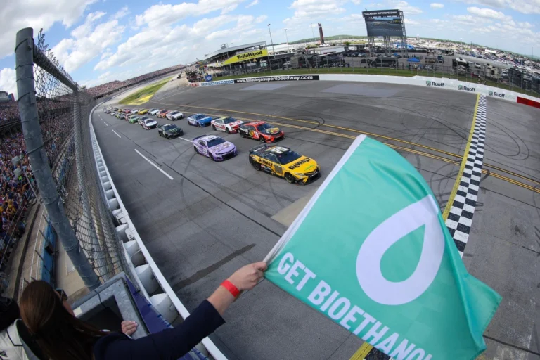 2025 NASCAR Coca-Cola 600 poygonida 40 haydovchi bahslashadi
