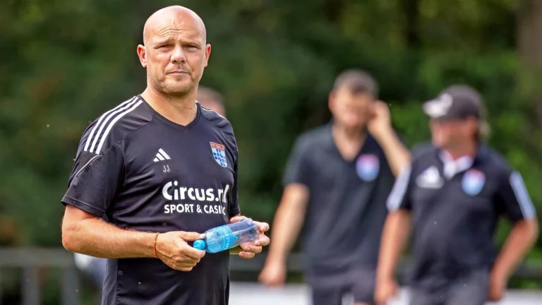 Bali United Tunjuk Johnny Jansen Gantikan Teco