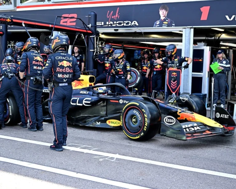 Monako GP’da noyob pit-stop strategiyasi: F1 jamoalari sekinlashish taktikasini qo’lladi