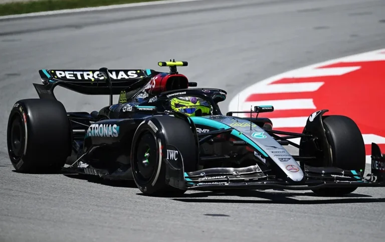 Russell Mersedes bilan Ispaniya GP FP3 da eng tezkor vaqtni ko’rsatdi