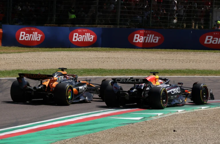 Verstappen Tunjukkan Keahlian Menyalip di Lap Pertama GP Imola