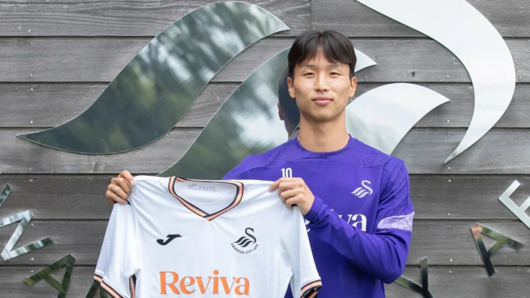 Eom Ji-sung Bersinar Saat Swansea Hadapi Oxford United