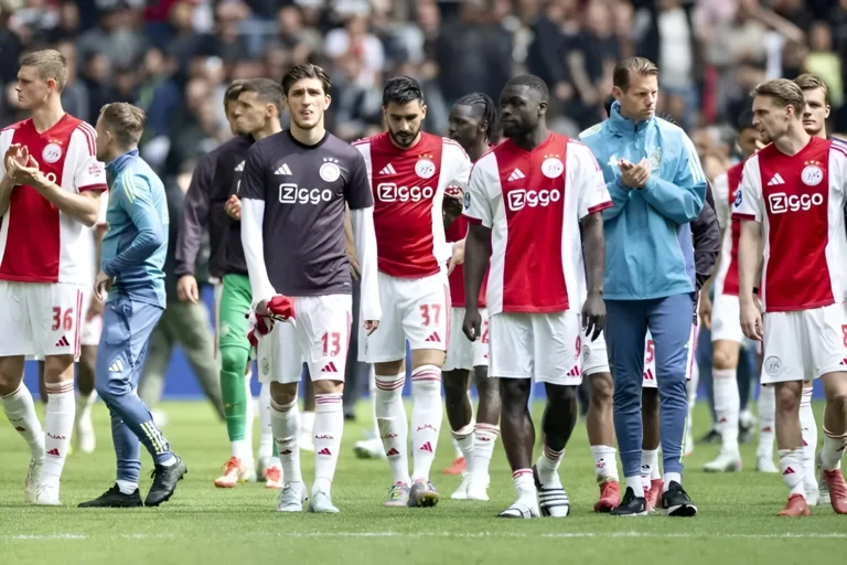 Ajax Gagal Juara, Kehilangan 9 Poin di 5 Laga Akhir