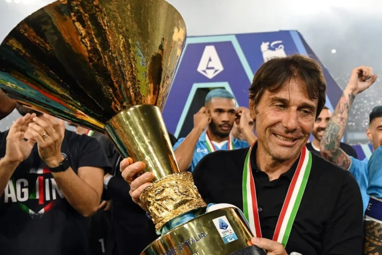 Antonio Conte Dikabarkan Tinggalkan Napoli usai Raih Scudetto