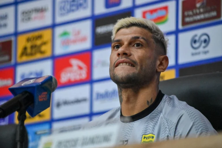 Ciro Alves Ungkap Alasan Umumkan Pergi dari Persib Lebih Awal