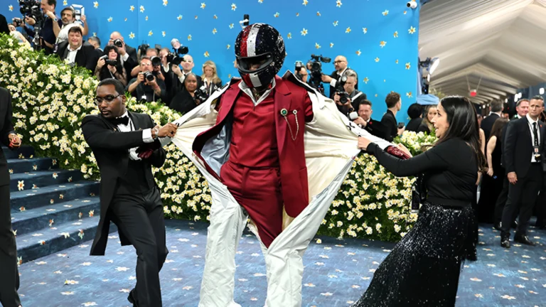 Damson Idris Steals Met Gala Spotlight With F1 Racing Suit Reveal