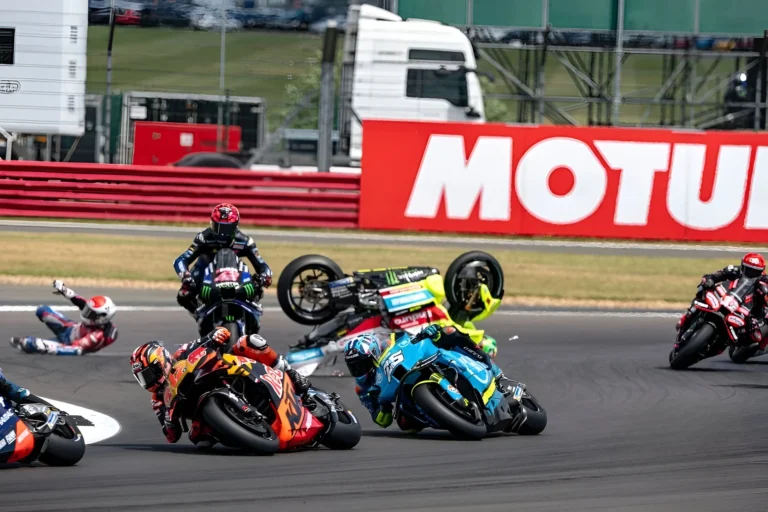 MotoGP Silverstone: Morbidelli Cedera Usai Duel Sengit Lawan Marquez