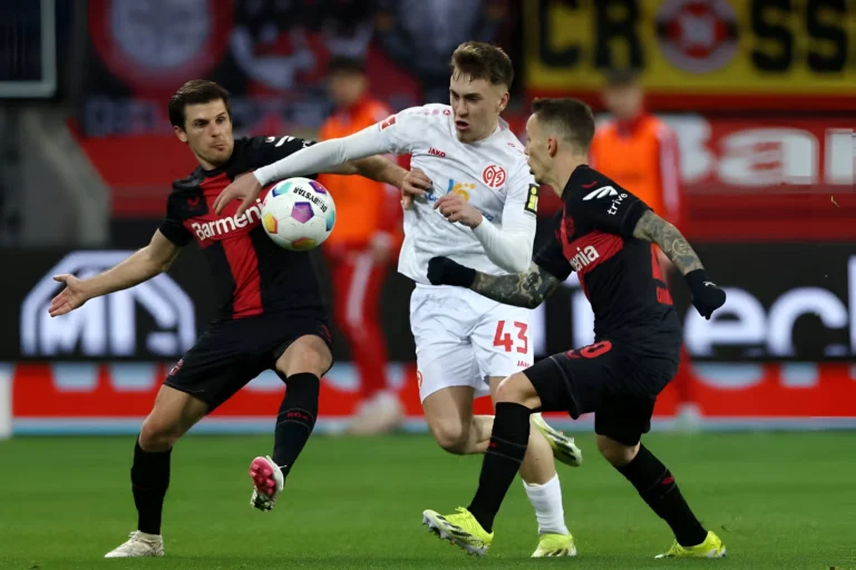 Mainz vs Bayer Leverkusen: Prediksi Bundesliga (17.05.2025)