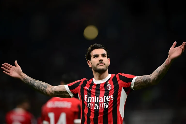 Juventus Incar Theo Hernandez dari AC Milan