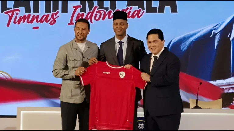 Kelangkaan Pelatih Lokal di Sepak Bola Indonesia Terlihat Jelas