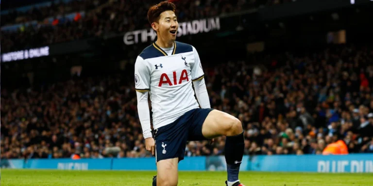 Tottenham Hotspur Win 2024/2025 Europa League: Johnson’s Lone Goal Sinks the Red Devils