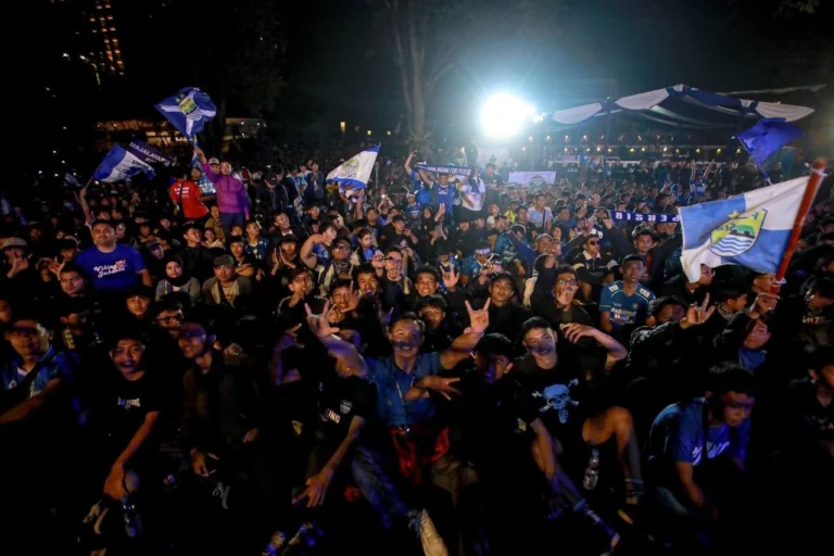 Persib Bandung Gelar Konvoi Juara Liga 1 di Bandung