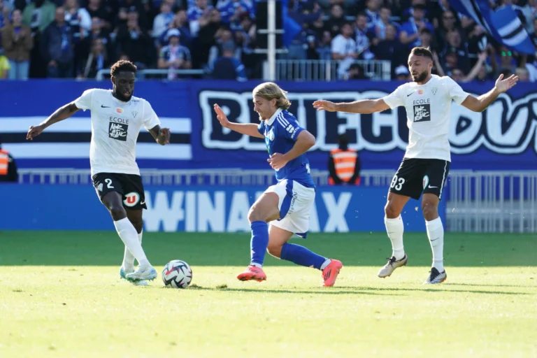 Prediksi Angers vs Strasbourg di Ligue 1 (11.05.2025)