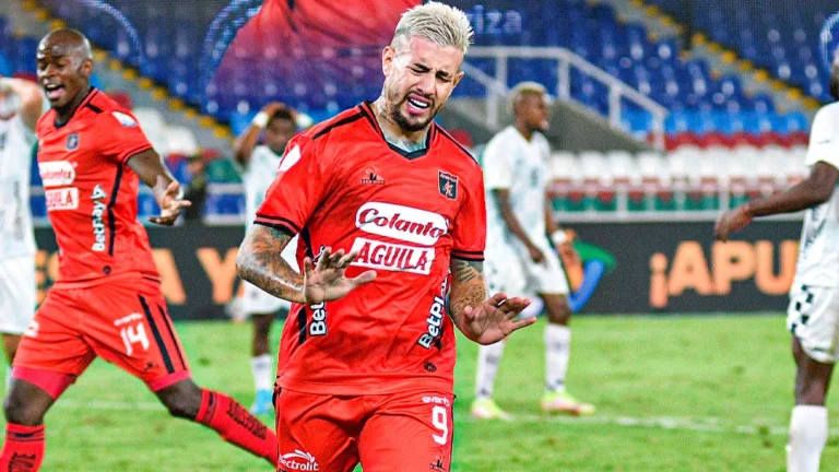 Malaysia akan Naturalisasi Striker Argentina Rodrigo Holgado