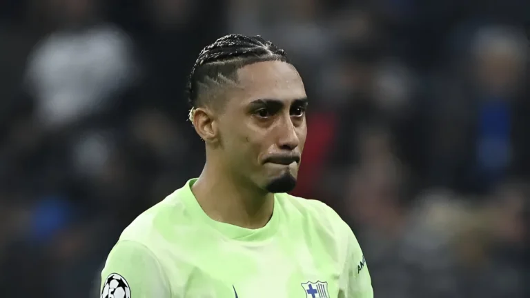 Raphinha Bersinar, Tapi Barcelona Gagal ke Final UCL