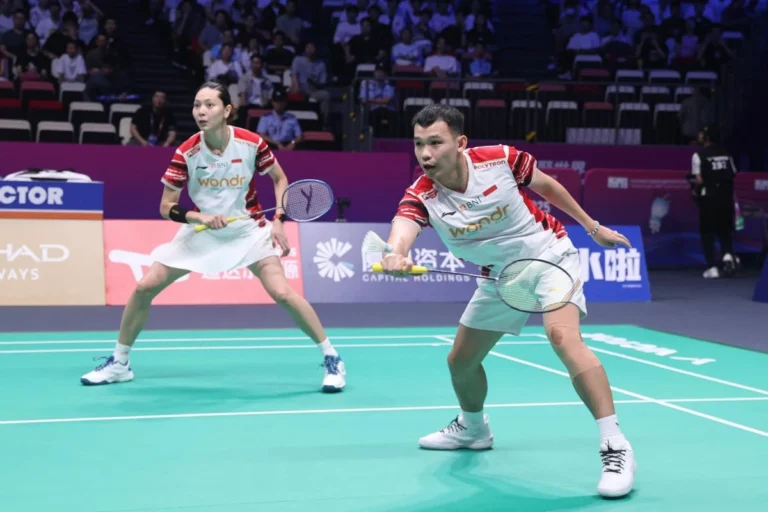 Rinov/Gloria Kalah dari Denmark di Sudirman Cup 2025
