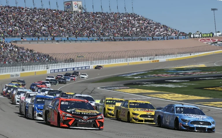 10 Sirkuit Potensial untuk Final NASCAR: Las Vegas dan Charlotte Memimpin Daftar