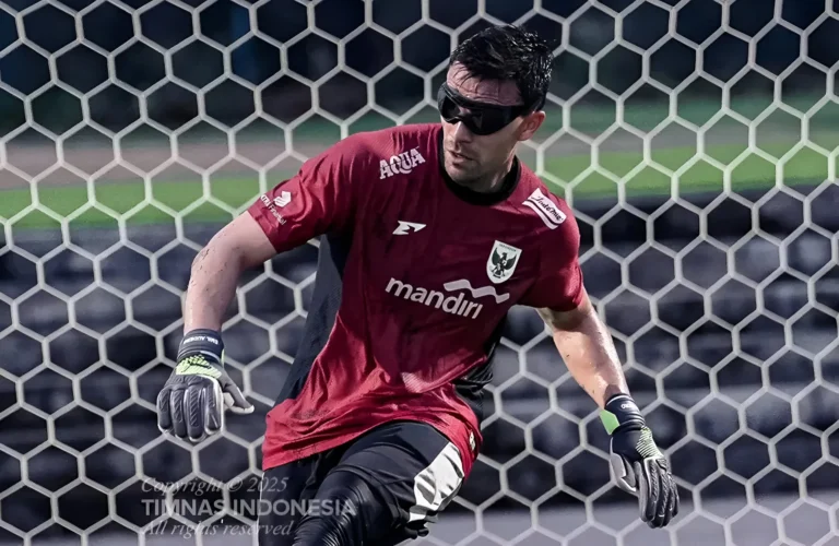 Emil Audero Pakai Kacamata Khusus di Latihan Perdana Timnas Indonesia