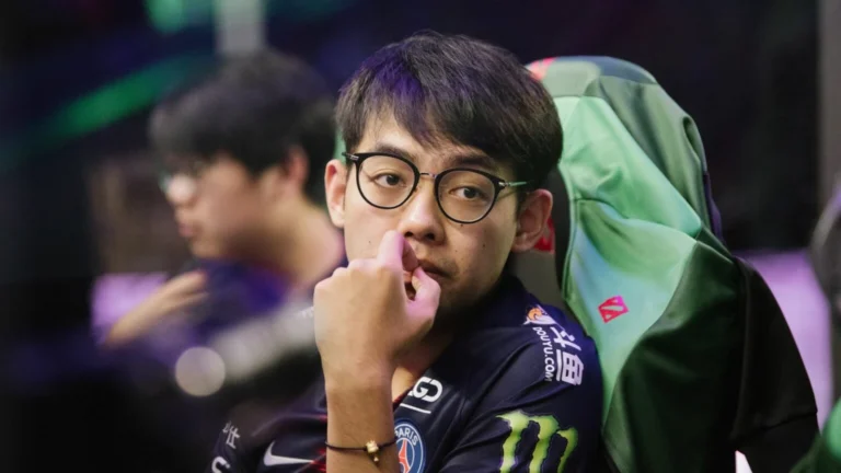 Chinese Dota 2 Legend Returns to Azure Ray