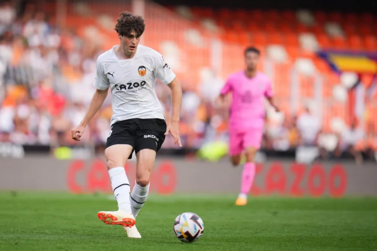 Prediksi Alavés vs Valencia di La Liga (15.05.2025)