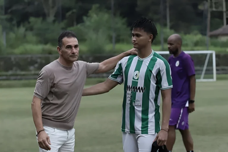 Gerald Vanenburg Tours Liga 1 Clubs to Prepare Indonesia U-23 Team