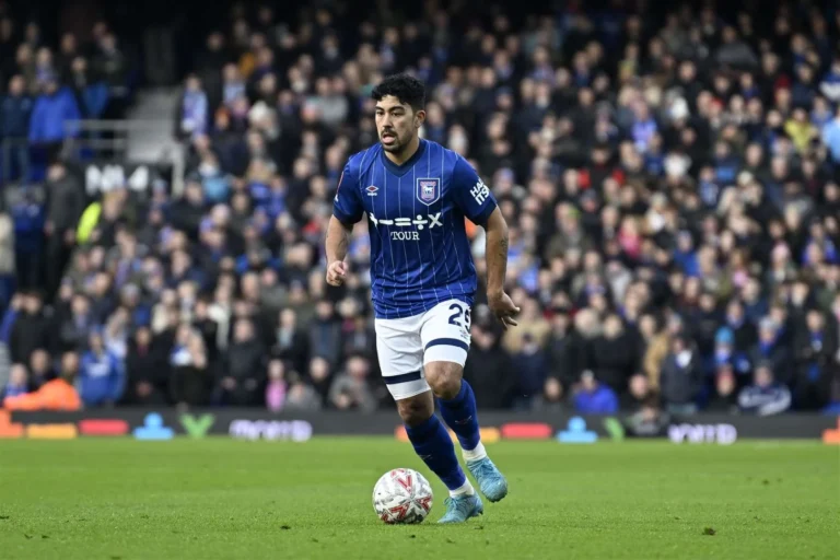 Massimo Luongo Hengkang dari Ipswich Town Musim Ini