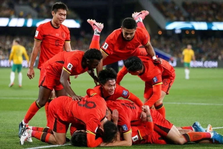 สถิติที่ย่ำแย่ของอินโดนีเซียกับจีนก่อนเกมสำคัญที่ GBK