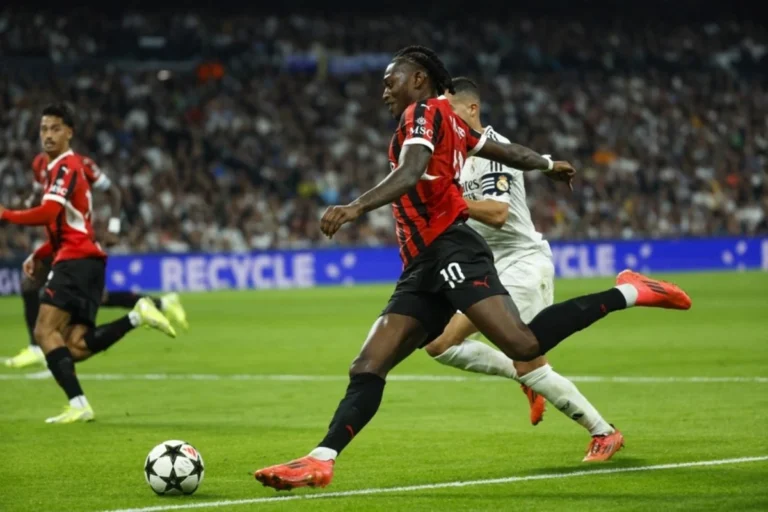 Bavariya Myunxen AC Milan yulduzi Rafael Leaoga taklif bermoqchi