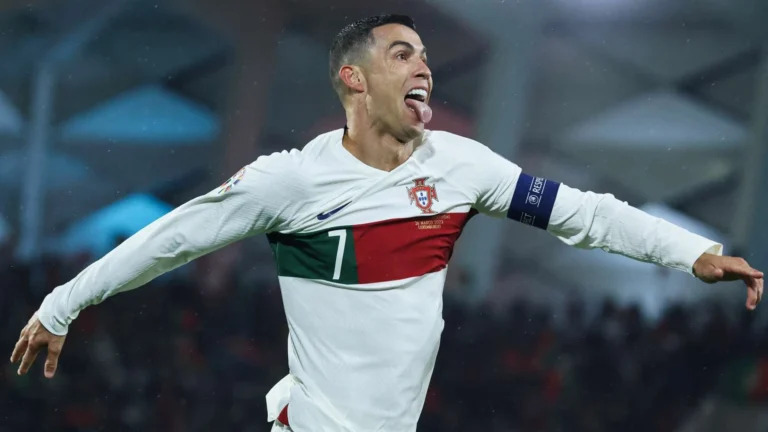 Ronaldu Germaniya muxlislari Messining ismini aytib masxara qilganiga javob berdi