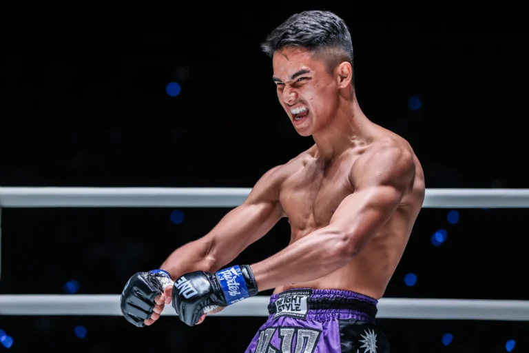 Johan Ghazali Latihan Bersama Superbon Jelang Duel ONE Fight Night 32