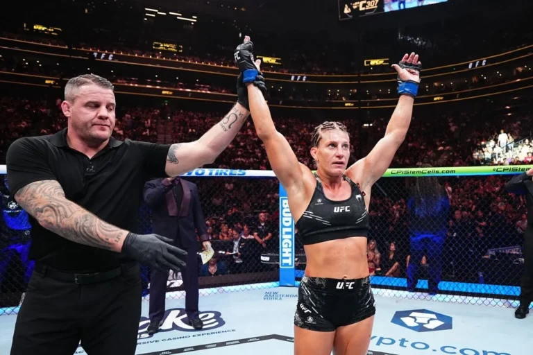 Kayla Harrison UFCda Julianna Penadan chempionlik unvonini tortib oldi