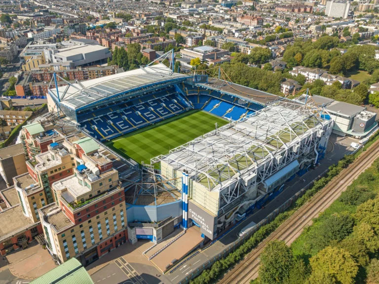 Roman Abramovich Stemford Bridjga vidolashuv uchun qaytmoqchi