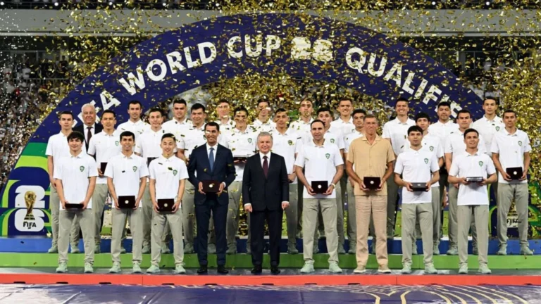 Presiden Uzbekistan hadiahi mobil listrik untuk timnas usai lolos Piala Dunia