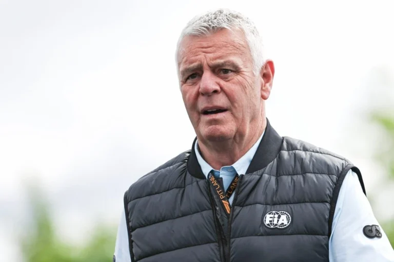 Derek Warwick Diskors dari Tugas Steward GP Kanada karena Komentar Kontroversial