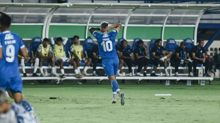 Persib Bandung mulai latihan dengan skuad baru akhir Juni
