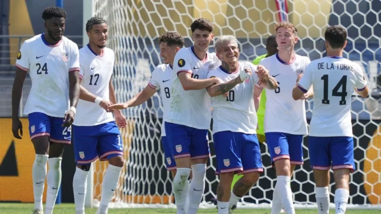 Amerika Serikat Awali Gold Cup dengan Kemenangan Telak atas Trinidad dan Tobago