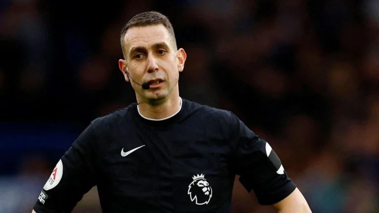 Mantan wasit Liga Inggris David Coote hadapi tuduhan FA terkait komentar kontroversial