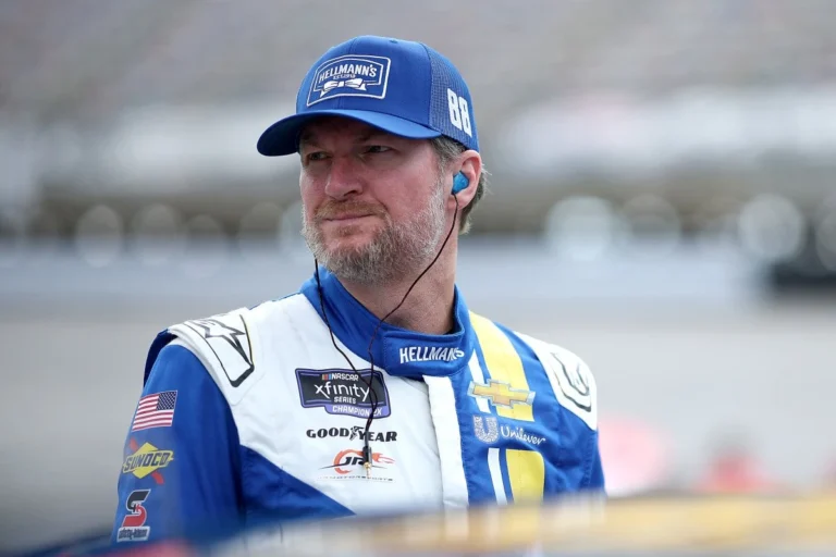 Dale Earnhardt Jr. jadi crew chief sementara Connor Zilisch di Pocono