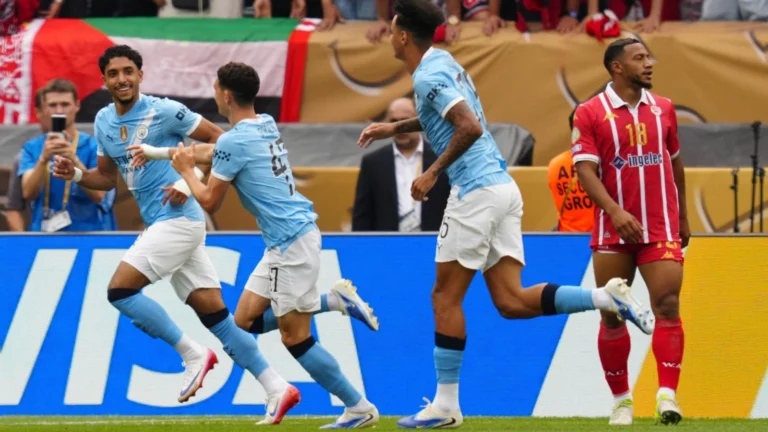 Guardiola Kecewa dengan Kartu Merah Rico Lewis di Piala Dunia Antarklub