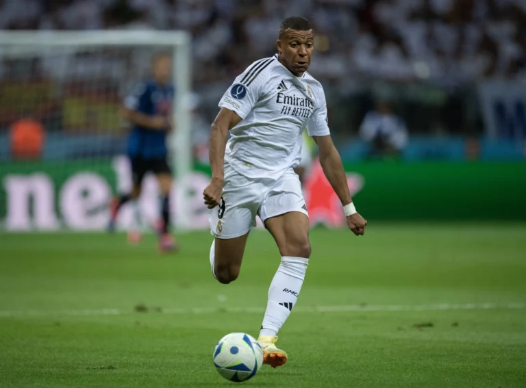 Mbappe Absen di Laga Real Madrid vs Al Hilal karena Flu Perut Akut