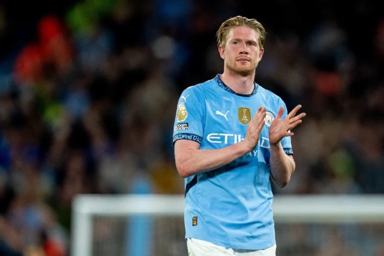 Napoli Secure De Bruyne on Free Transfer, Now Target Liverpool Striker