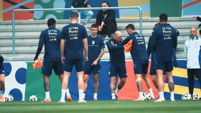 Spalletti dan Gattuso sepakat soal masa depan Acerbi di timnas Italia