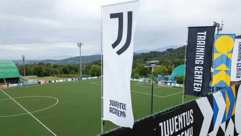 Arsenal and Chelsea Battle for Juventus Young Star in Transfer Market