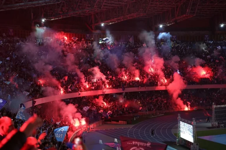 Napoli targets two Manchester United players in summer transfer window