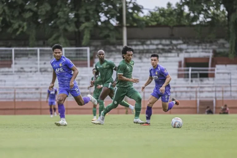 Oktafianus Fernando perpanjang kontrak bersama Persebaya Surabaya