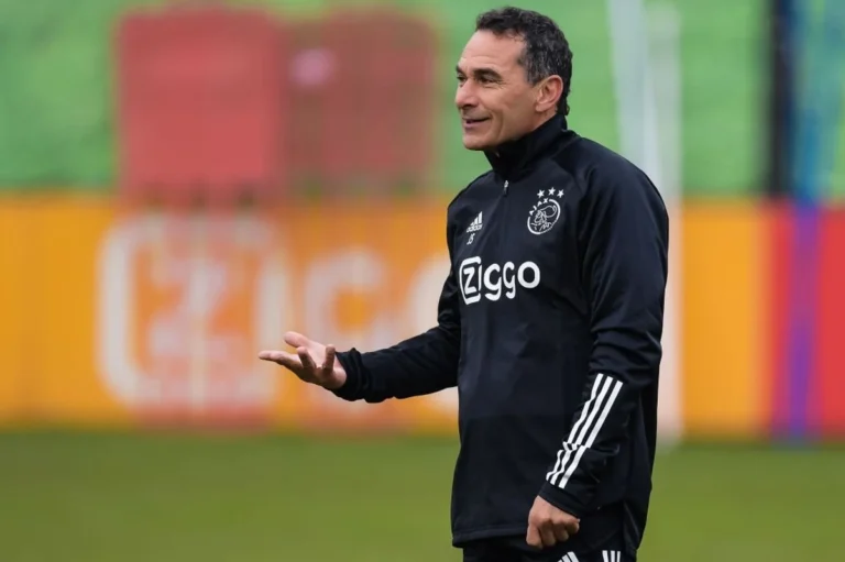 Gerald Vanenburg buka peluang untuk staf lokal di timnas U-23 Indonesia
