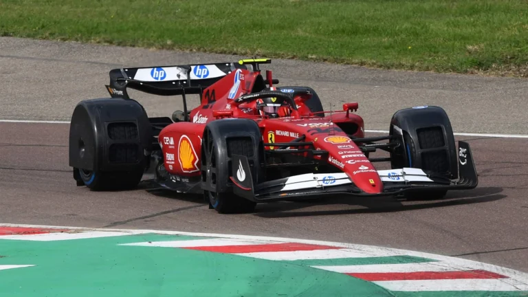 Pirelli Kembangkan Ban F1 Hujan Baru untuk Musim 2026