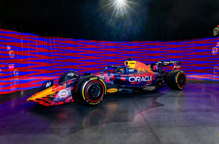 MotoGP dan Formula 1 resmi berada di bawah satu kepemilikan